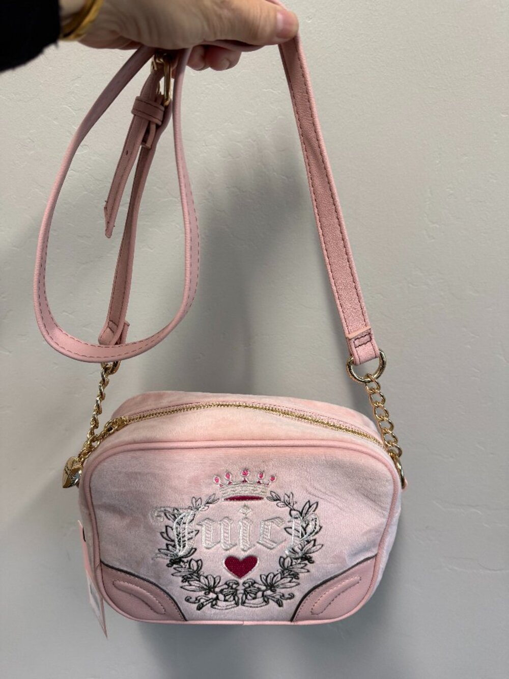 JUICY COUTURE Camera Style Bag w Long Crossbody